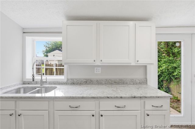 1808 Culbertson Avenue, New Albany, IN 47150
