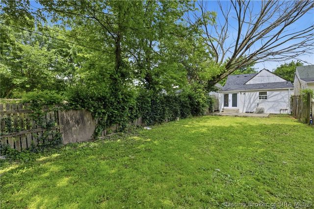 1808 Culbertson Avenue, New Albany, IN 47150