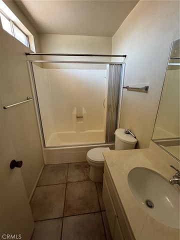 2170 Aspenwood Court, San Bernardino, CA 92404