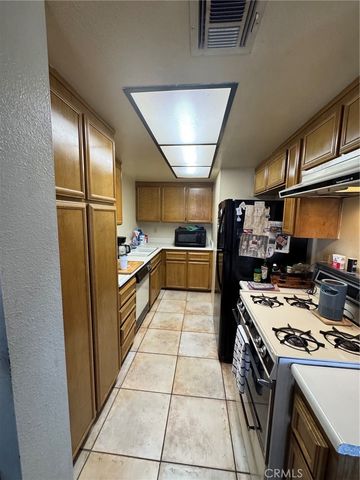 2170 Aspenwood Court, San Bernardino, CA 92404