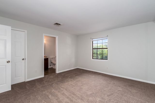 207 Ellington Pl, Madison, TN 37115