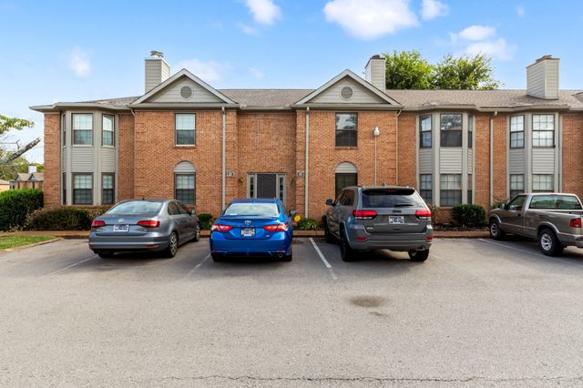 207 Ellington Pl, Madison, TN 37115