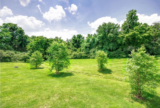 207 Ellington Pl, Madison, TN 37115