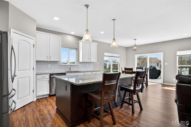 526 Columbia Downs Drive, Lake St Louis, MO 63367