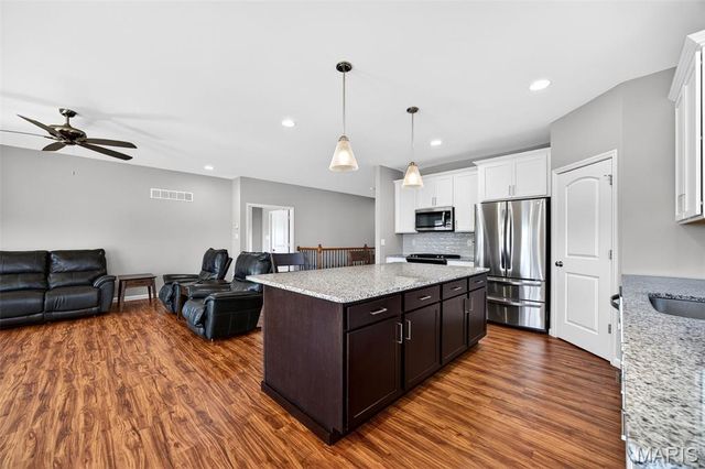 526 Columbia Downs Drive, Lake St Louis, MO 63367