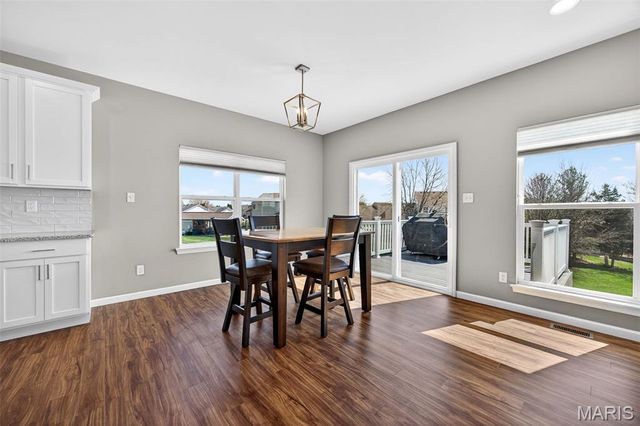 526 Columbia Downs Drive, Lake St Louis, MO 63367