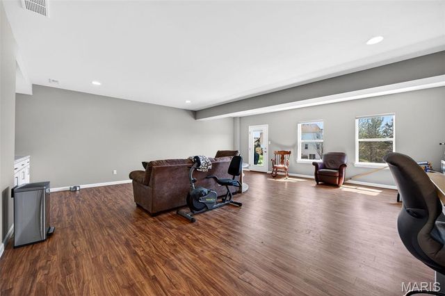 526 Columbia Downs Drive, Lake St Louis, MO 63367