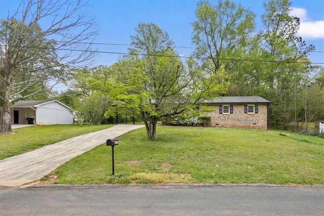 3570 Briar Drive, Lithia Springs, GA 30122