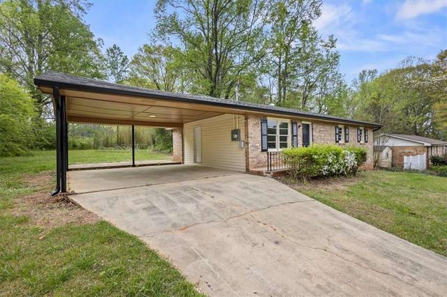 3570 Briar Drive, Lithia Springs, GA 30122