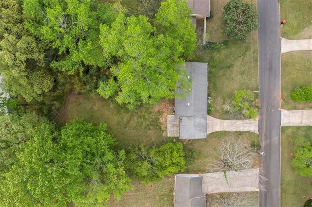 3570 Briar Drive, Lithia Springs, GA 30122
