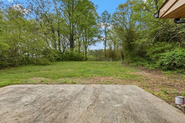 3570 Briar Drive, Lithia Springs, GA 30122