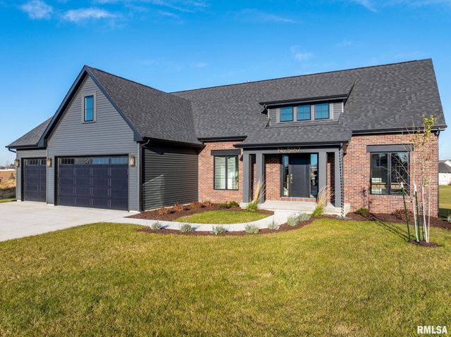 5167 LAKESIDE Court, Bettendorf, IA 52722