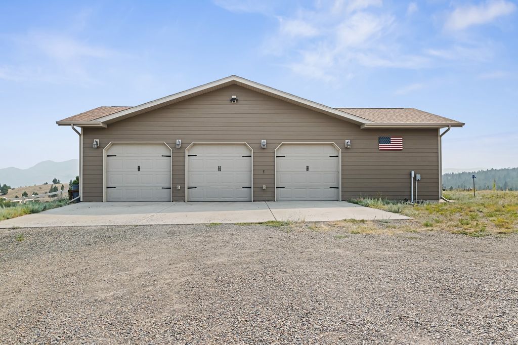 663 Timber Ridge Road, Helena, MT 59602 photo 2