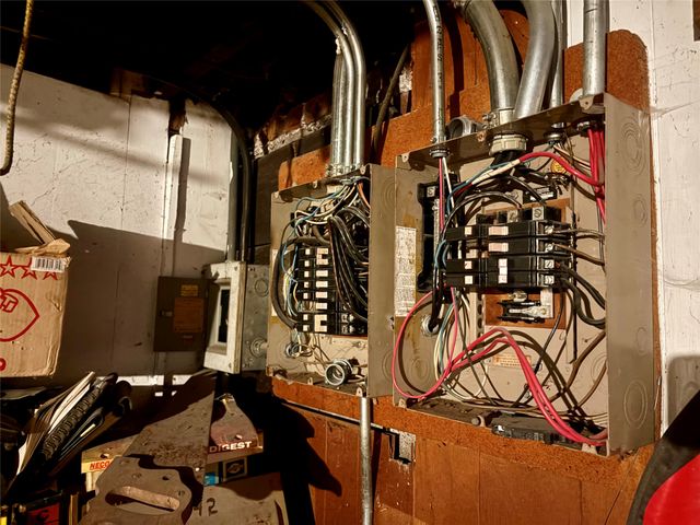 542 Guthrie Avenue, Des Moines, IA 50313