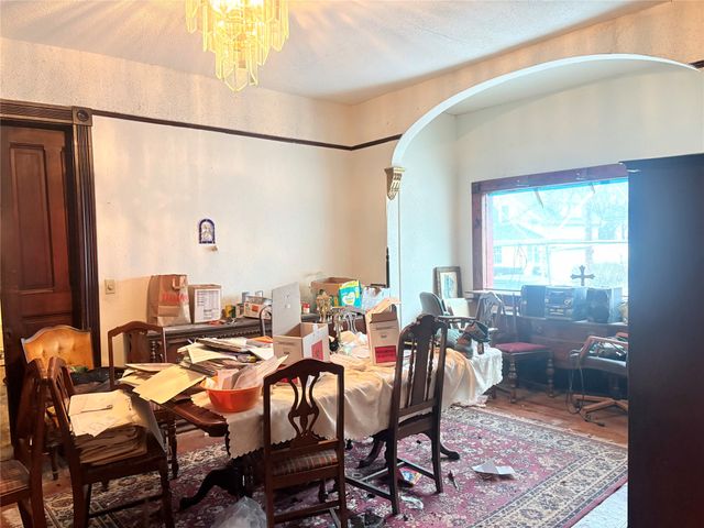 542 Guthrie Avenue, Des Moines, IA 50313