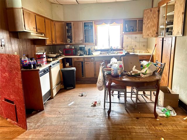 542 Guthrie Avenue, Des Moines, IA 50313