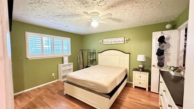 706 Leicester Lane, Houston, TX 77034