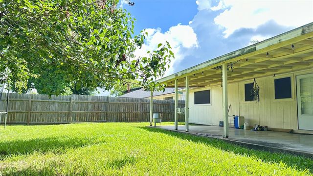 706 Leicester Lane, Houston, TX 77034