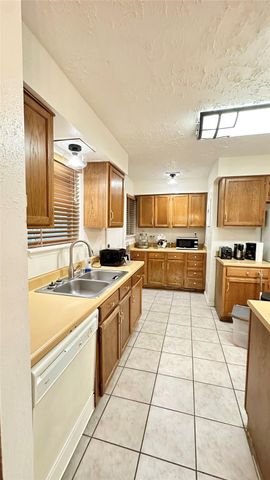 706 Leicester Lane, Houston, TX 77034
