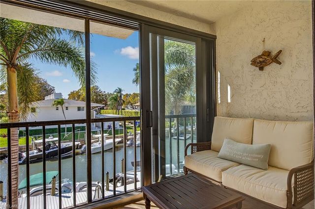 1400 Blue Point AVE # 202, Naples, FL 34102