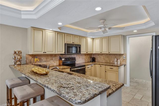 1400 Blue Point AVE # 202, Naples, FL 34102