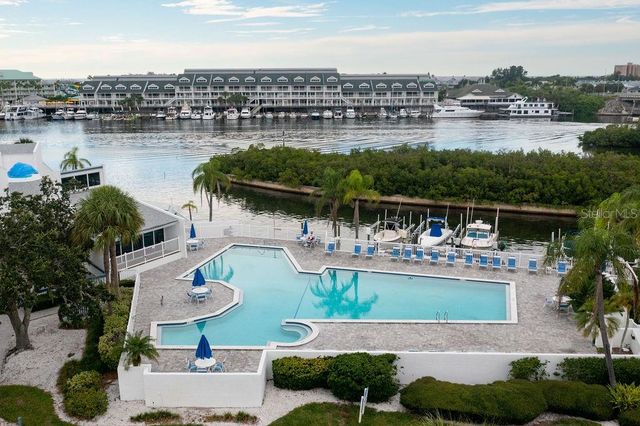 14740 SHIPWATCH TRACE 1947, Largo, FL 33774