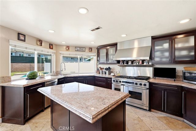 19927 Cantara, Winnetka, CA 91306