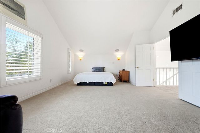 19927 Cantara, Winnetka, CA 91306