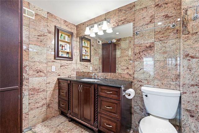 19927 Cantara, Winnetka, CA 91306