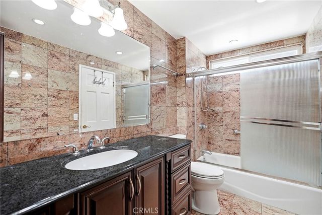 19927 Cantara, Winnetka, CA 91306