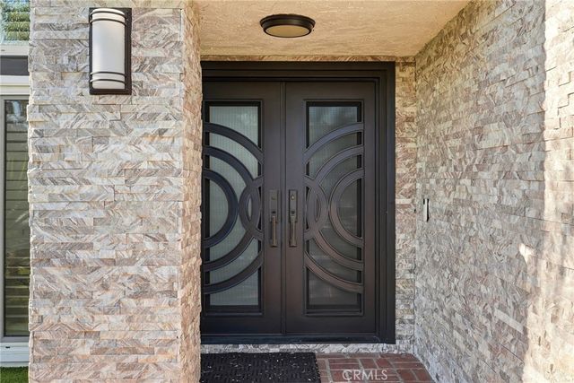 19927 Cantara, Winnetka, CA 91306