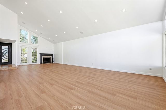 19927 Cantara, Winnetka, CA 91306
