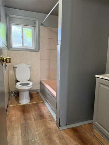 626 Jay St, Rochester, NY 14611