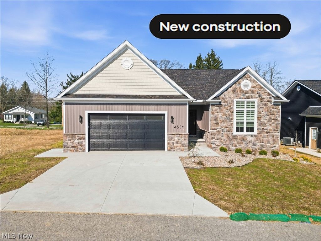 4536 Wyatt Way, Poland, OH 44514