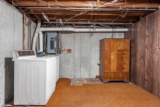 24 Plummer Street, Goffstown, NH 03102