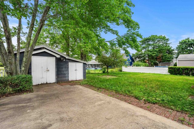 24 Plummer Street, Goffstown, NH 03102