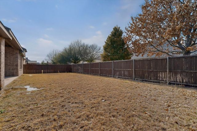 1025 Merion Drive, Fort Worth, TX 76028