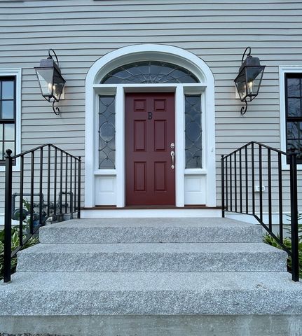 555 Foundry St B, Easton, MA 02375