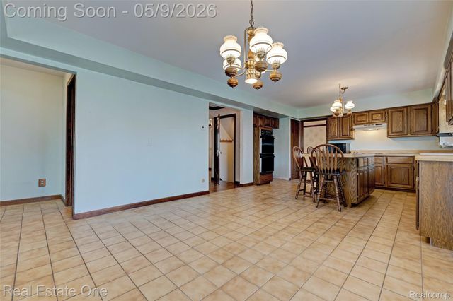 1688 Carpenter Drive, Troy, MI 48098