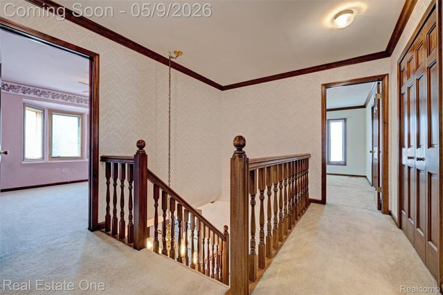 1688 Carpenter Drive, Troy, MI 48098