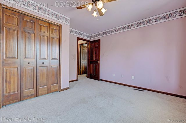 1688 Carpenter Drive, Troy, MI 48098