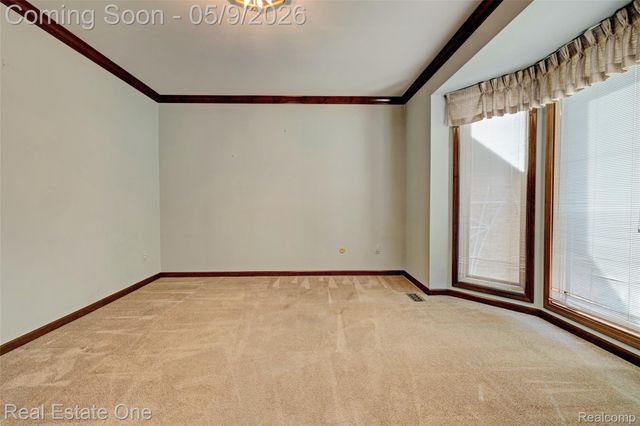1688 Carpenter Drive, Troy, MI 48098