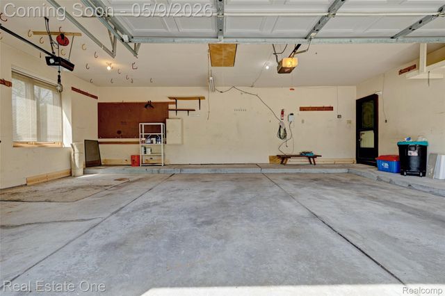 1688 Carpenter Drive, Troy, MI 48098