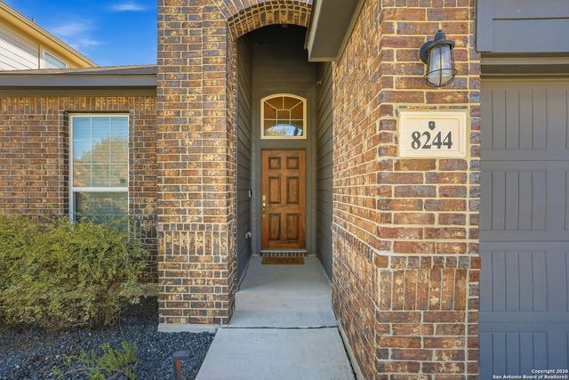 8244 Breezy, Selma, TX 78154