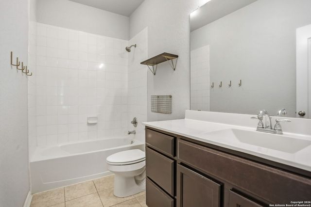 8244 Breezy, Selma, TX 78154