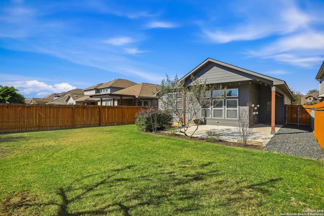 8244 Breezy, Selma, TX 78154