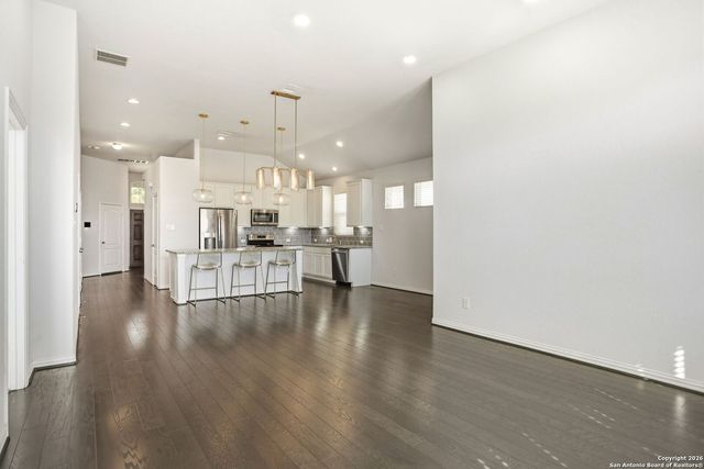 8244 Breezy, Selma, TX 78154