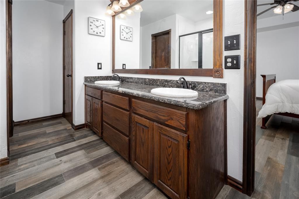 Image 12 of property listing at 949 County Street 2932, Tuttle, OK 73089