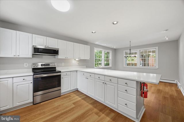 565 SUNSET KNOLL RD, Pasadena, MD 21122