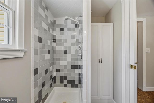 565 SUNSET KNOLL RD, Pasadena, MD 21122